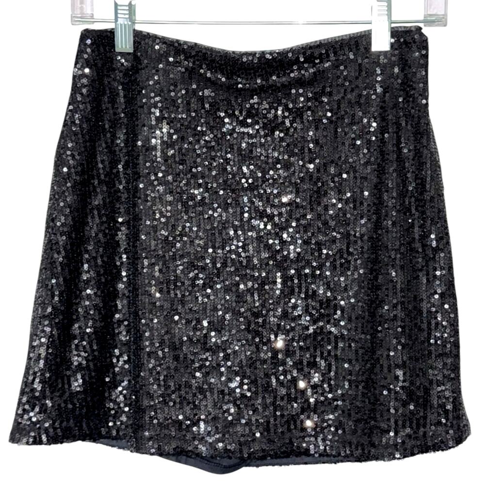 Abercrombie & Fitch Black Sequin Mini Skort Size Small Shorts Lined Skirt NWOT